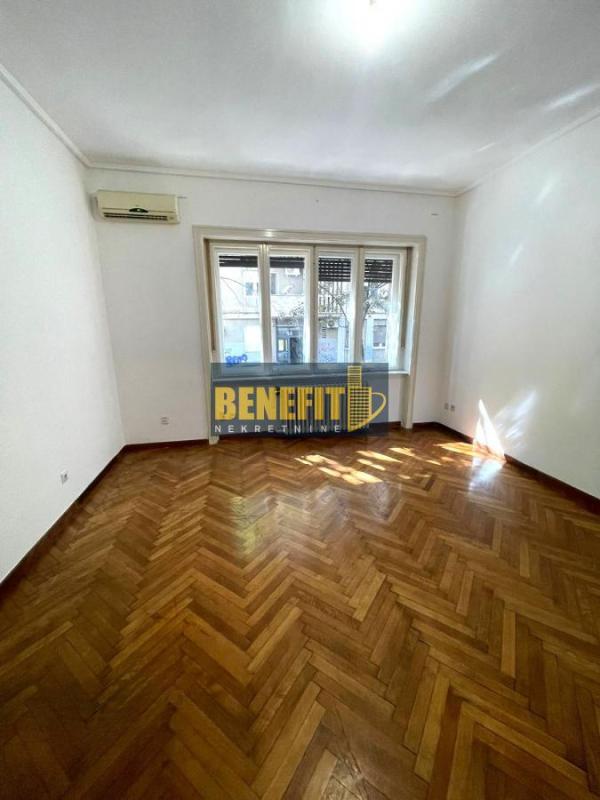 Slika 8 - Troiposoban stan za izdavanje, 100m2, 1.200€