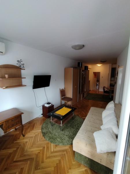 Slika 10 - Dvosoban stan za izdavanje, 54m2, 400€