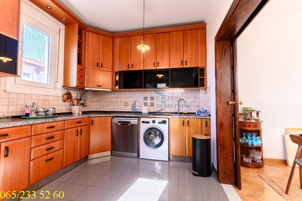 Slika 3 - Krunska, Trosoban stan na prodaju, 107m2, 570.000€