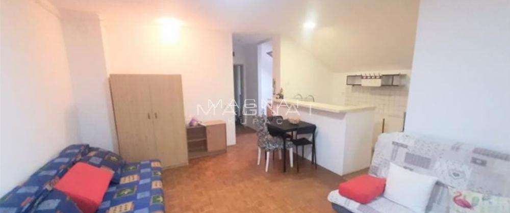 Slika 1 - Dr Ivana Ribara, Jednosoban stan za izdavanje, 38m2, 380€