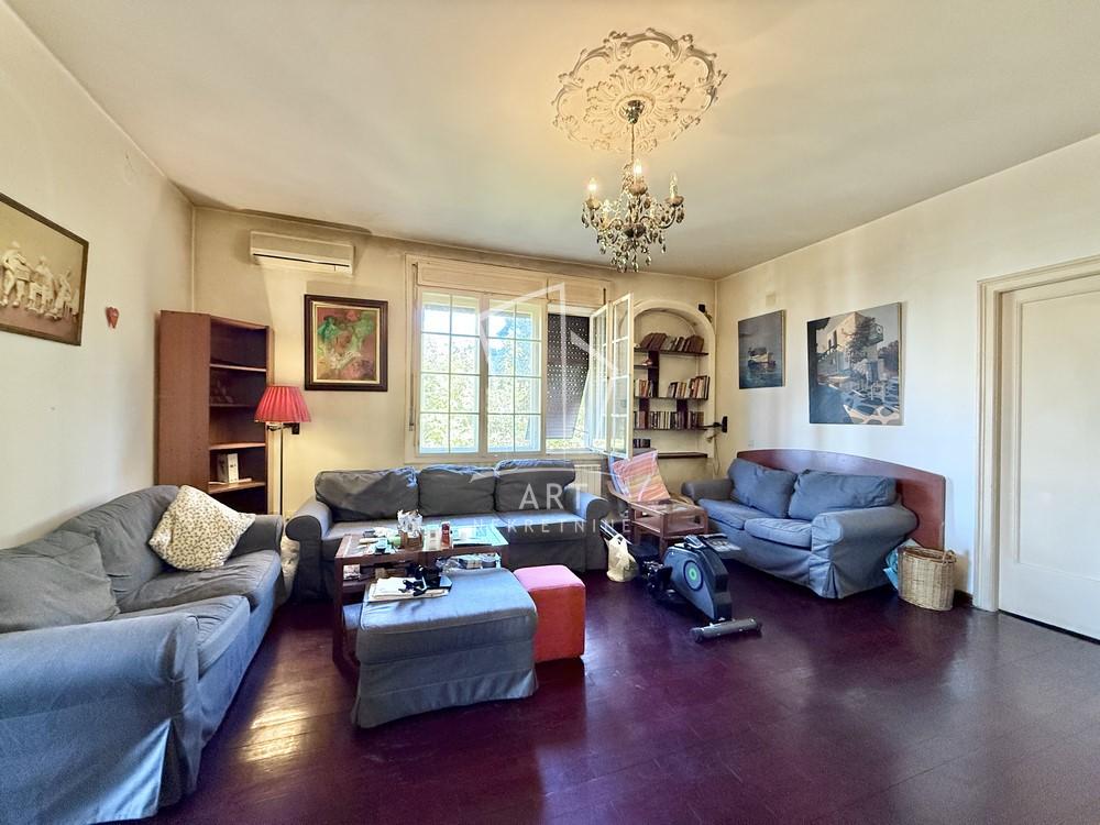 Slika 1 - Strahinjića Bana, Petosoban stan na prodaju, 130m2, 585.000€