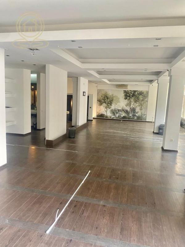 Slika 1 -  Lokal za izdavanje, 170m2, 1.800€