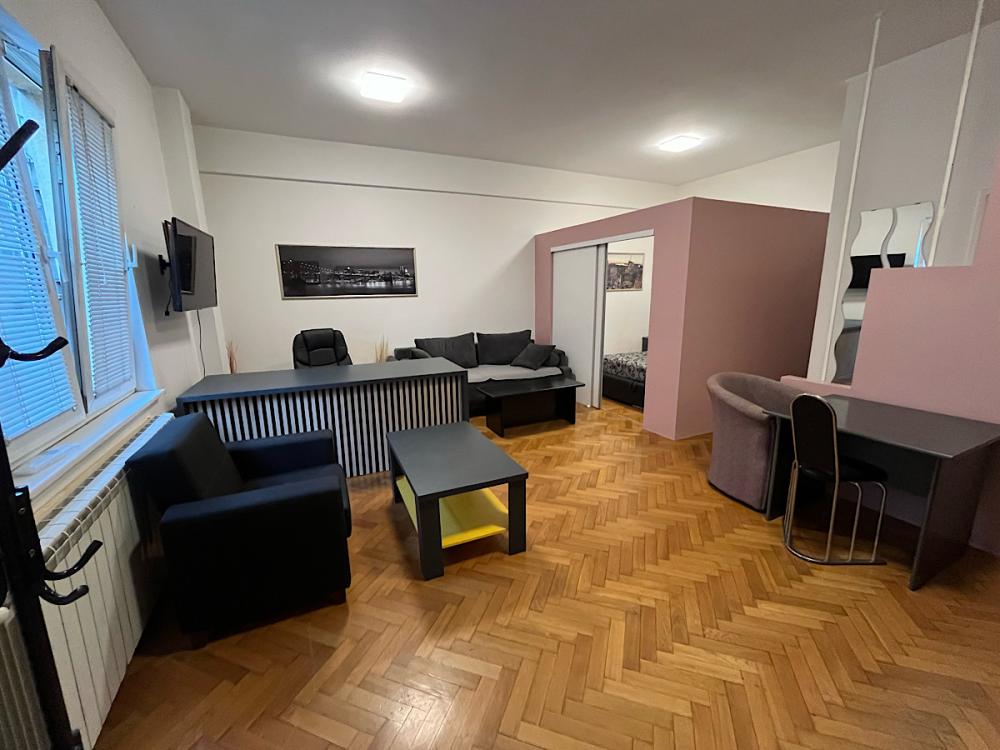 Slika 1 - Obilicev venac, Jednoiposoban stan za izdavanje, 43m2, 700€