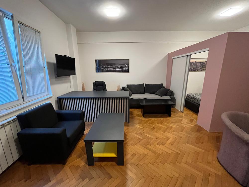 Glavna slika -Obilicev venac, Jednoiposoban stan za izdavanje, 43m2, 700€