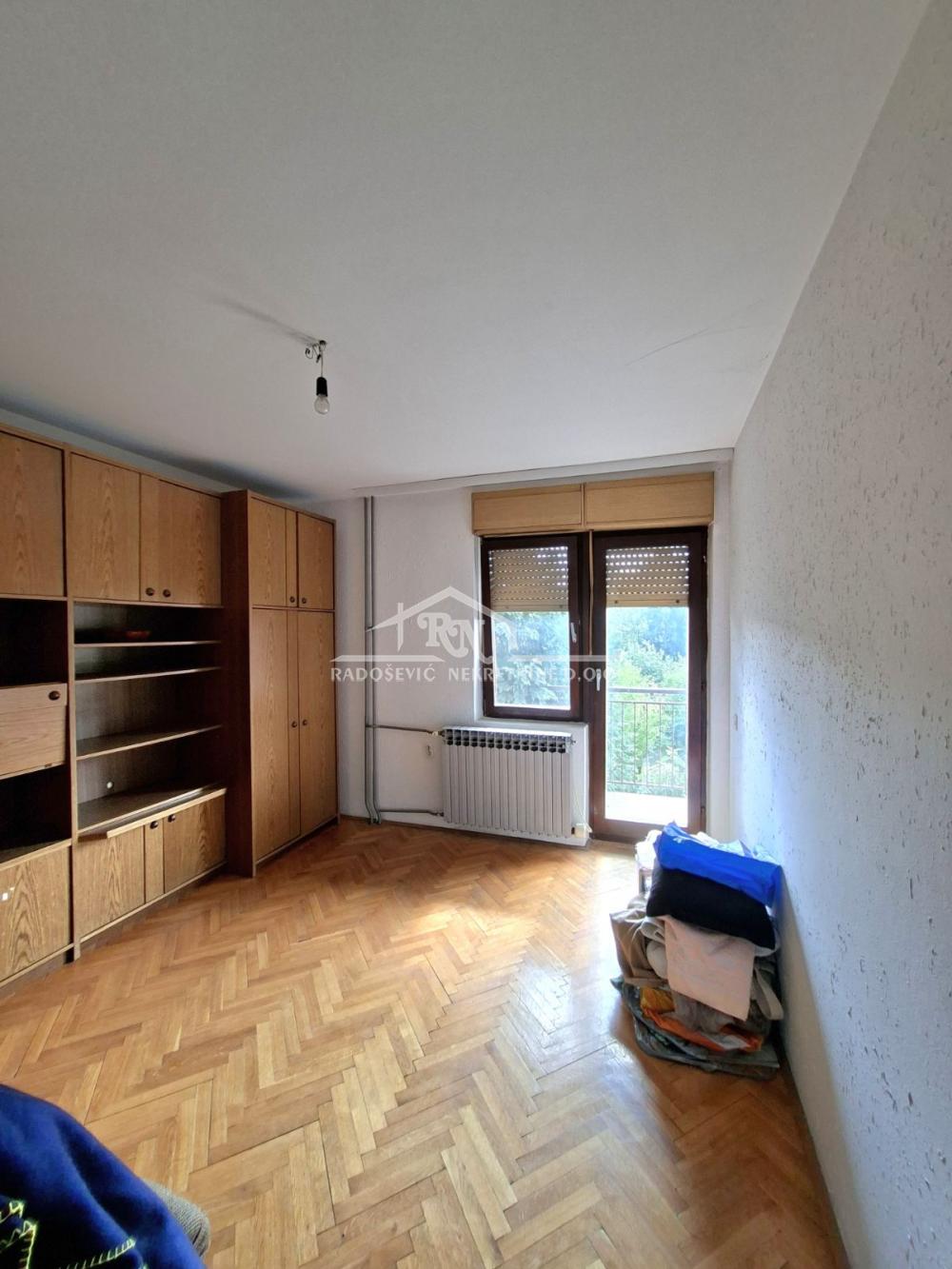 Slika 9 - 1. maja,  Kuća na prodaju, 474m2, 259.000€