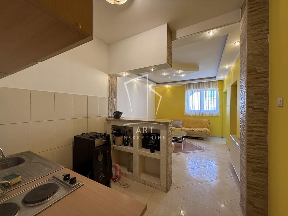 Slika 9 - Topola, Kuća na prodaju, 336m2, 365.000€