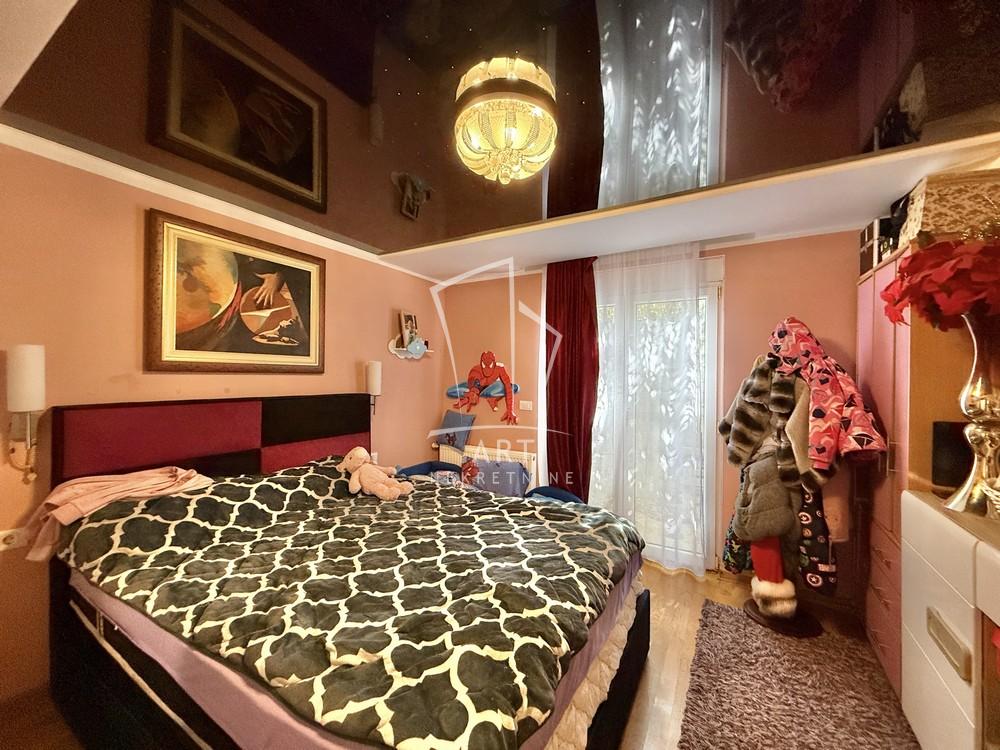 Slika 3 - Topola, Kuća na prodaju, 336m2, 365.000€