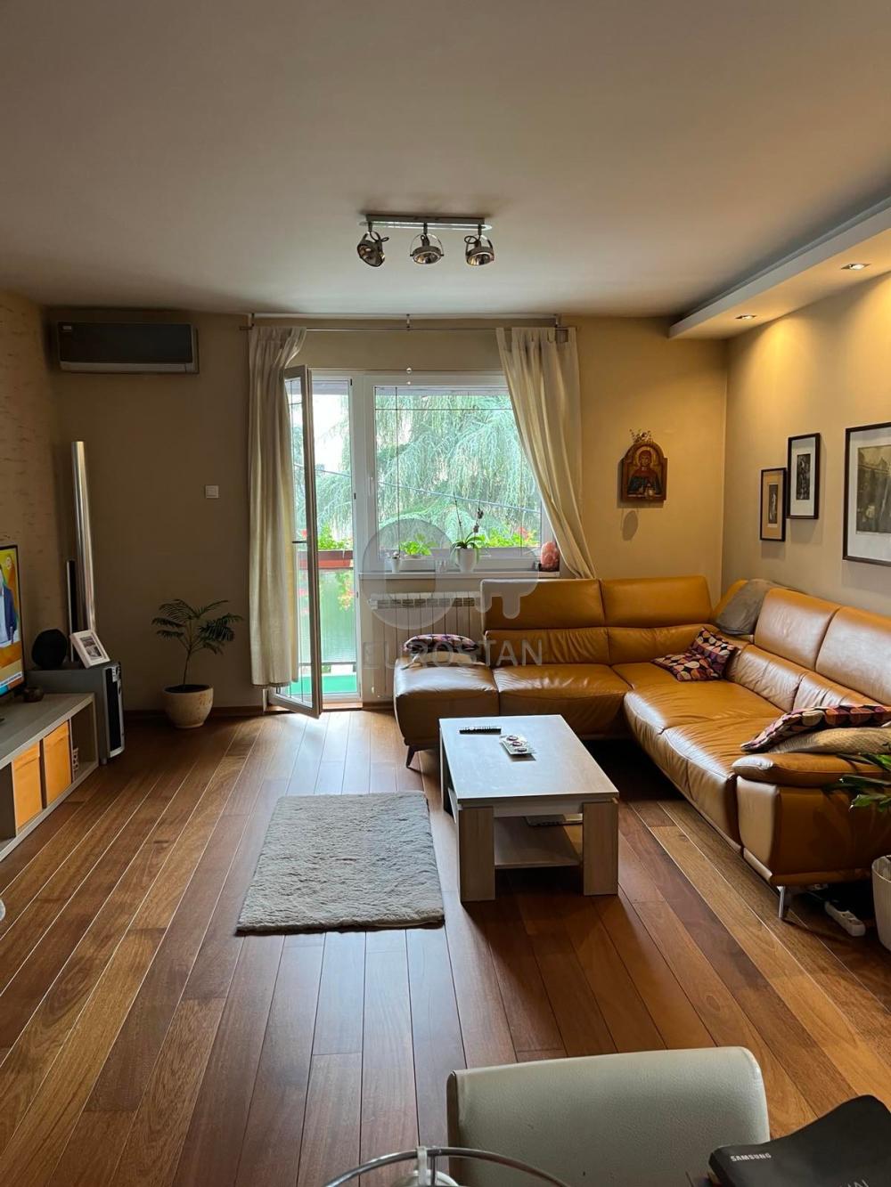 Slika 2 - Dr Milivoja Petrovića, Četvorosoban stan na prodaju, 118m2, 310.000€