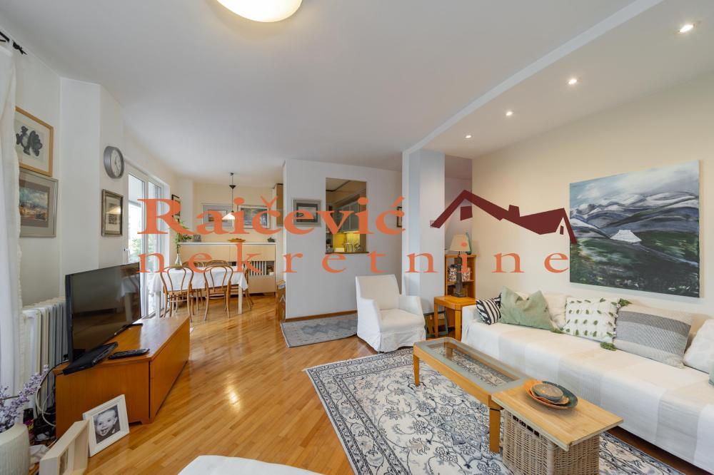 Slika 2 - Simiceva, Troiposoban stan na prodaju, 75m2, 310.000€