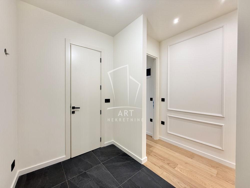 Slika 9 - Bulevar Despota Stefana,  Lokal za izdavanje, 70m2, 1.550€