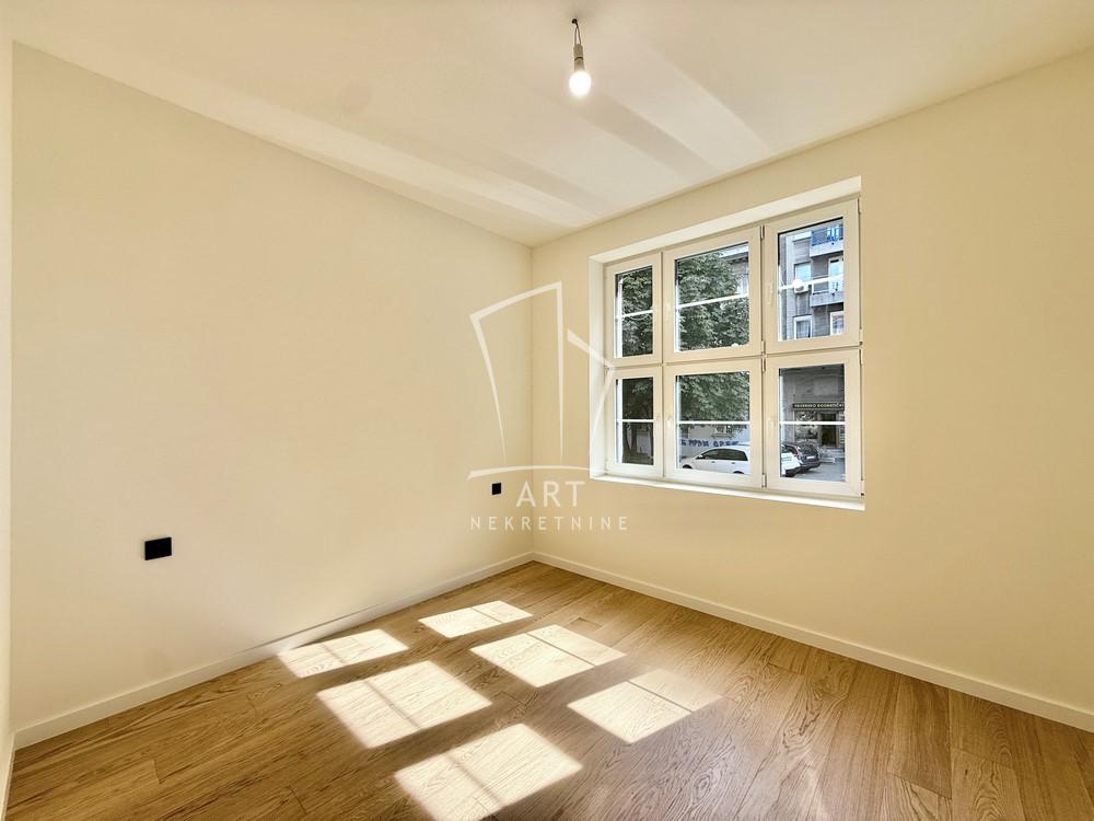 Slika 3 - Bulevar Despota Stefana,  Lokal za izdavanje, 70m2, 1.550€