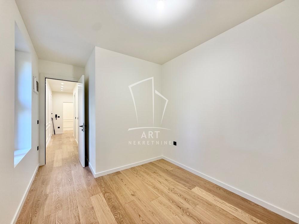 Slika 4 - Bulevar Despota Stefana,  Lokal za izdavanje, 70m2, 1.550€