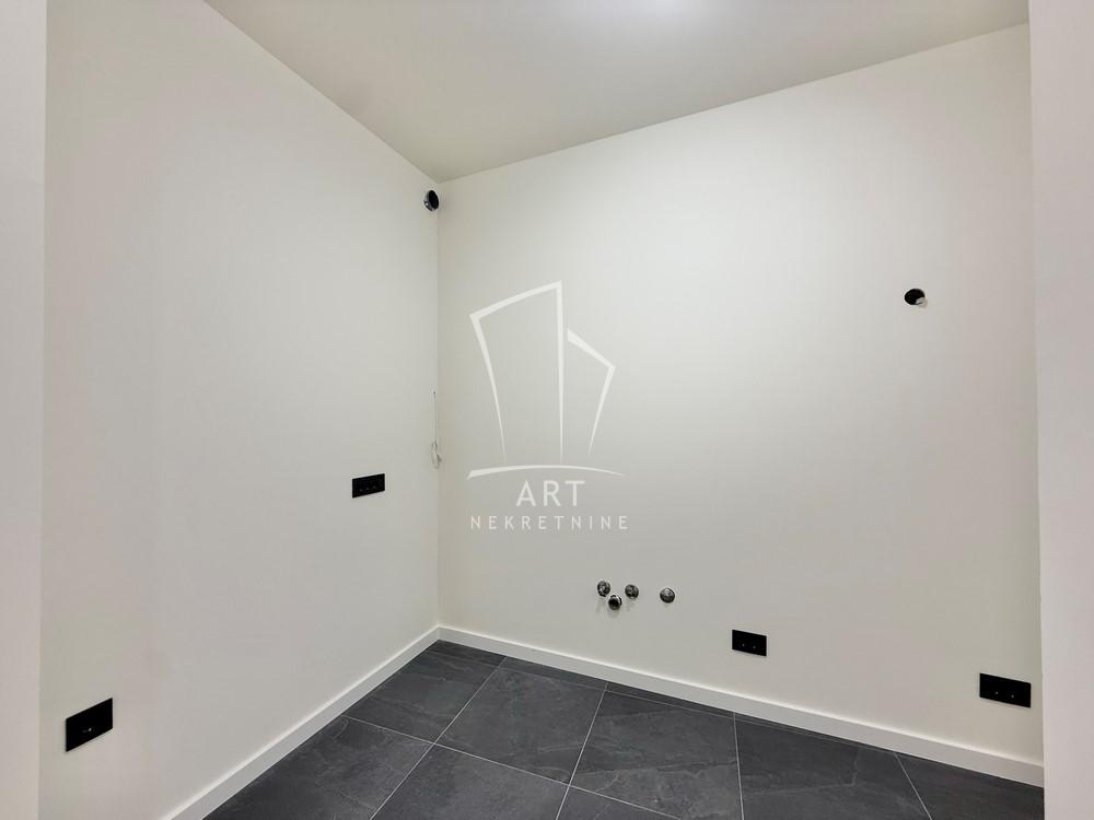 Slika 7 - Bulevar Despota Stefana,  Lokal za izdavanje, 70m2, 1.550€