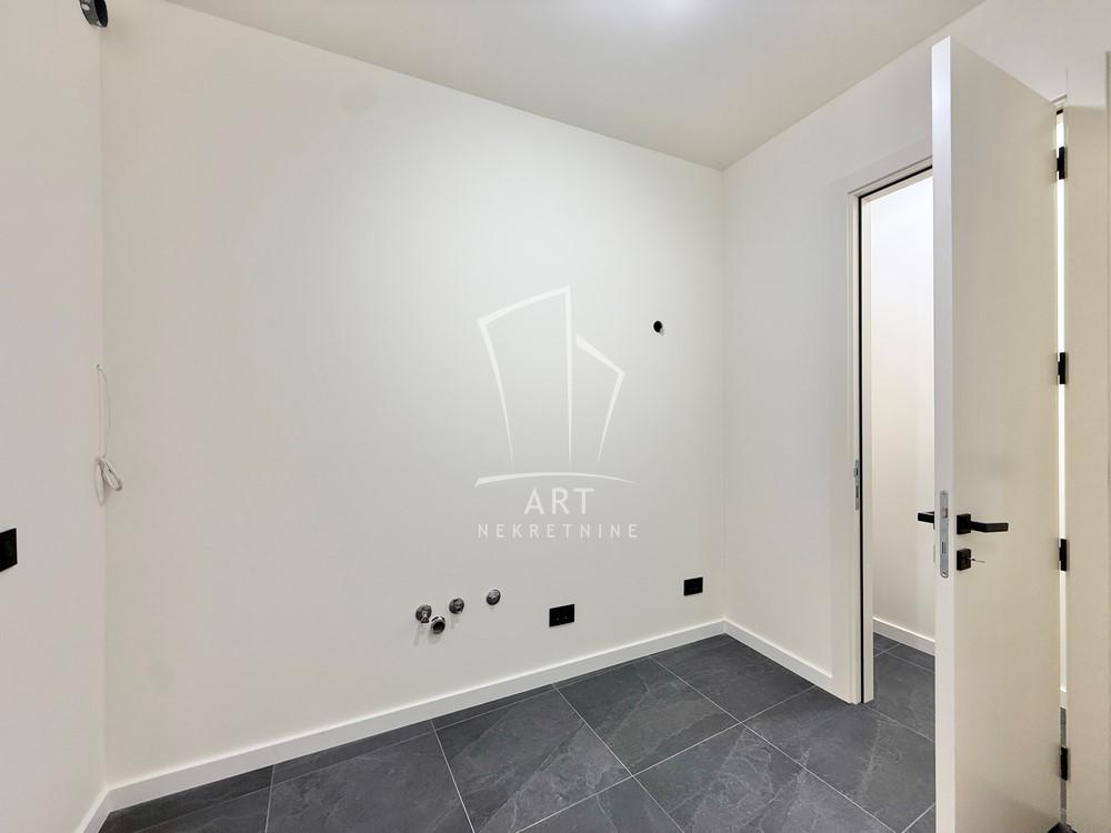 Slika 8 - Bulevar Despota Stefana,  Lokal za izdavanje, 70m2, 1.550€