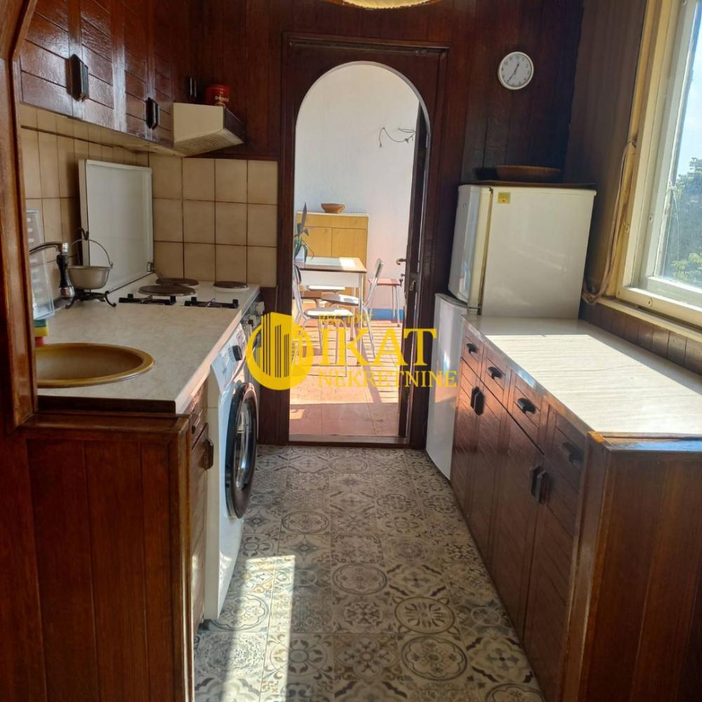 Slika 2 - Dvosoban stan za izdavanje, 67m2, 550€