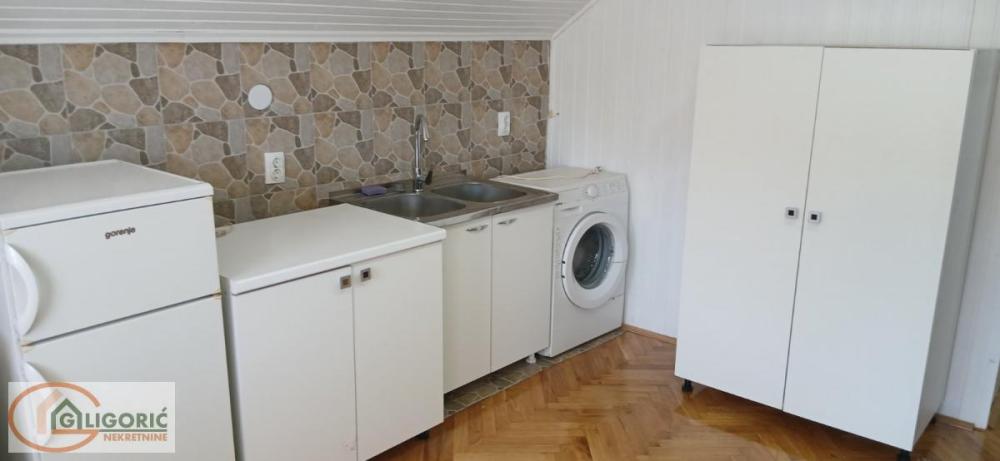 Slika 3 - Elemirska, Jednoiposoban stan za izdavanje, 36m2, 270€