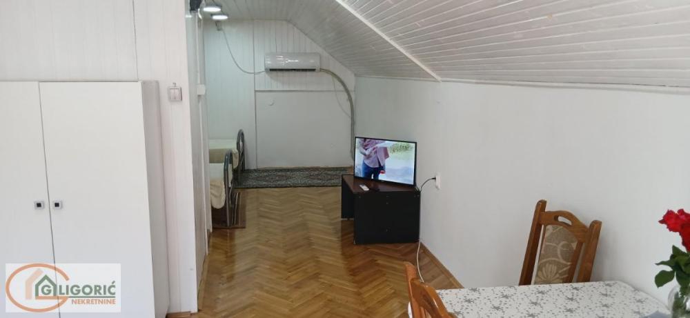 Slika 1 - Elemirska, Jednoiposoban stan za izdavanje, 36m2, 270€