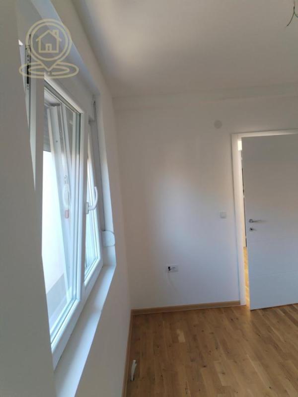 Slika 5 - Dvoiposoban stan na prodaju, 54m2, 95.000€