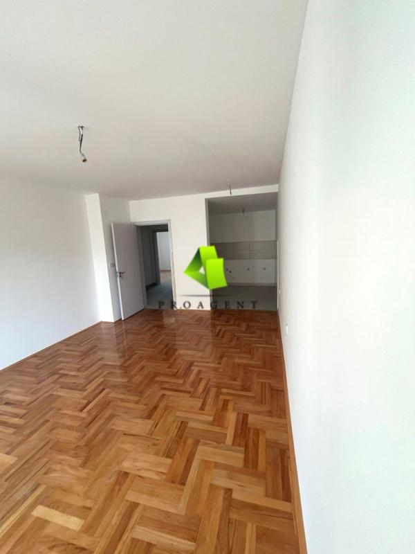 Slika 1 - Dvoiposoban stan na prodaju, 68m2, 103.700€