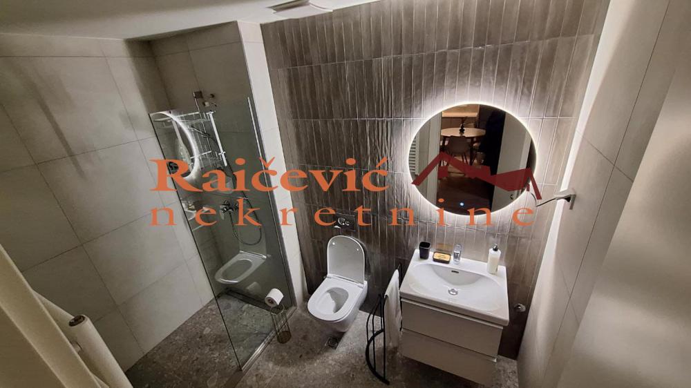 Slika 5 - Bulevar Vudroa Vilsona, Dvosoban stan na prodaju, 54m2, 275.000€