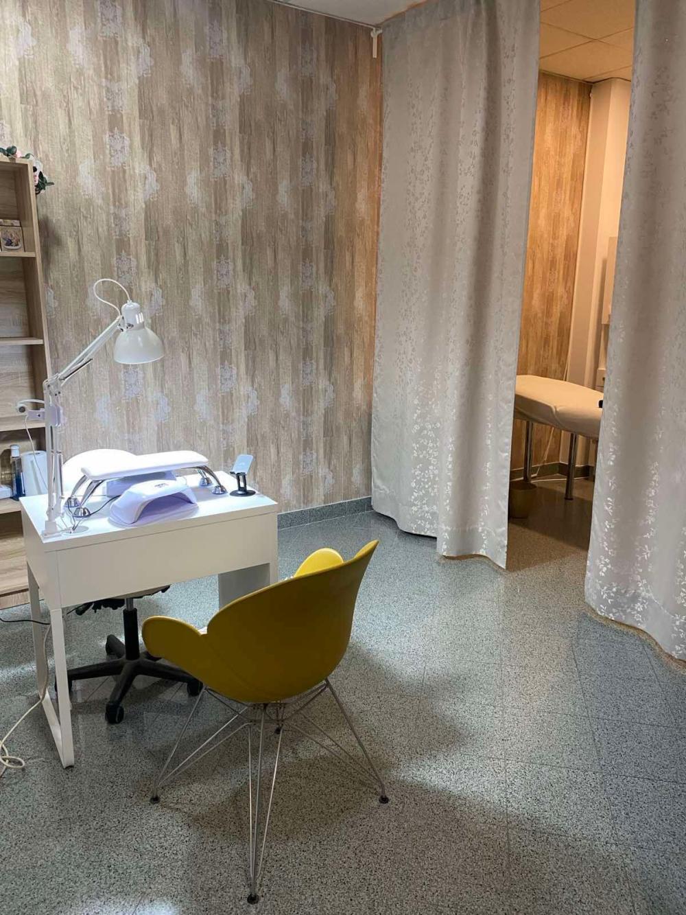 Slika 1 - Kneza Mihaila,  Lokal za izdavanje, 30m2, 500€