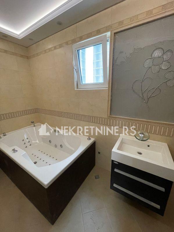 Slika 7 - Šumatovačka, Četvorosoban stan za izdavanje, 131m2, 1.600€