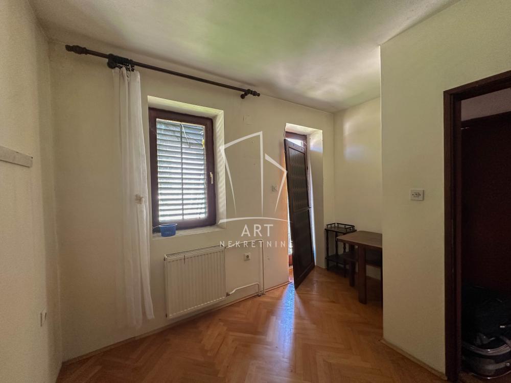 Slika 8 - Gojka Nikoliša,  Kuća na prodaju, 169m2, 165.000€