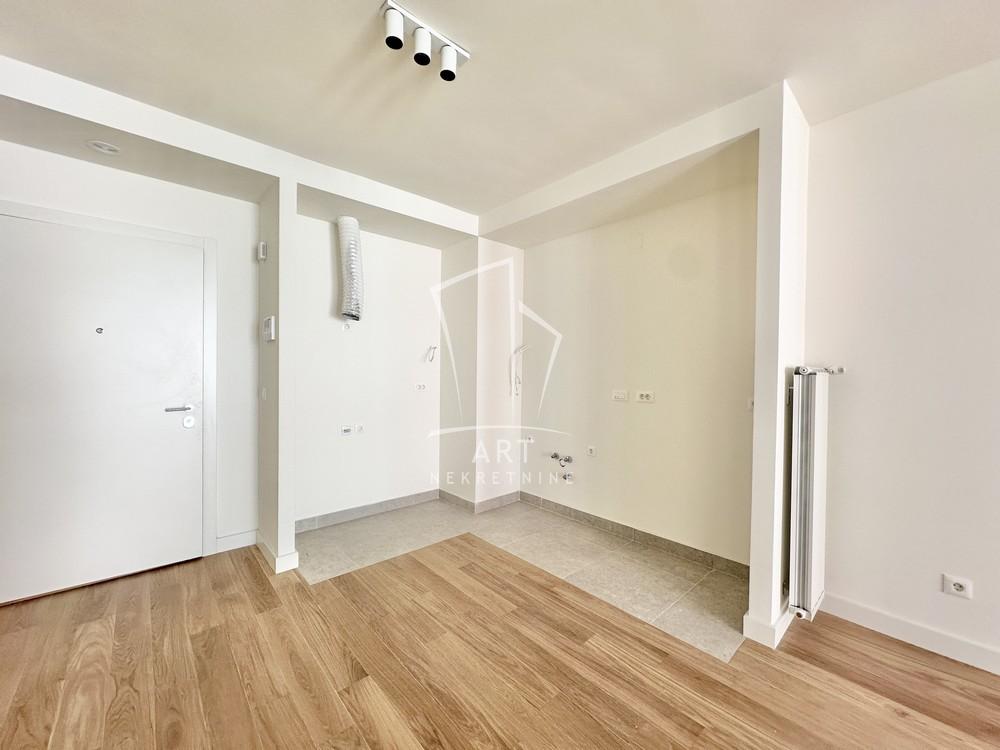 Slika 2 - Luke Ćelovića Trebinjca, Trosoban stan na prodaju, 78m2, 345.000€