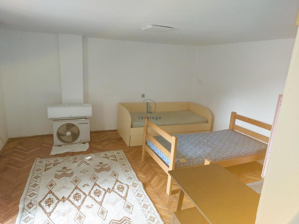 Slika 4 - Prijepoljska, Kuća za izdavanje, 75m2, 100€