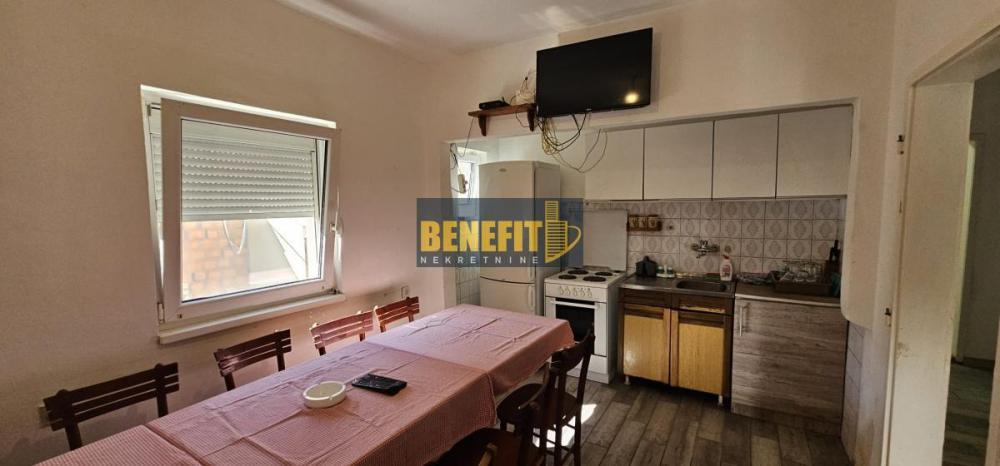 Glavna slika - Kuća za izdavanje, 82m2, 1.200€