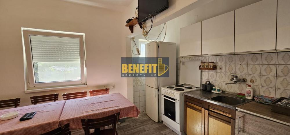 Slika 1 -  Kuća za izdavanje, 82m2, 1.200€