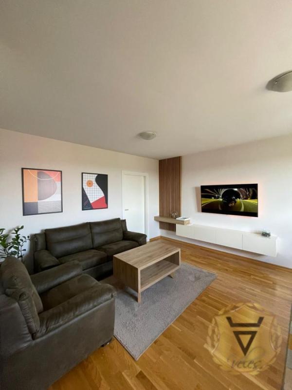 Slika 1 - Dvoiposoban stan za izdavanje, 62m2, 650€