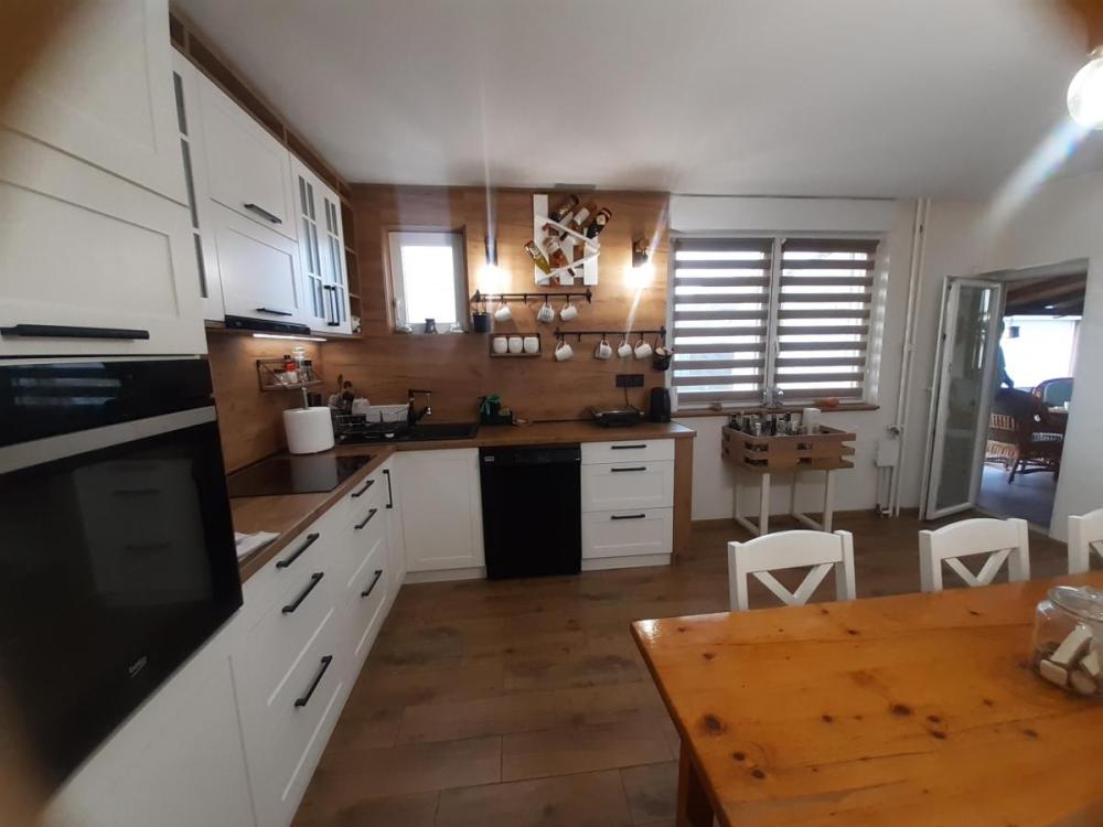 Slika 11 -  Kuća na prodaju, 230m2, 257.500€