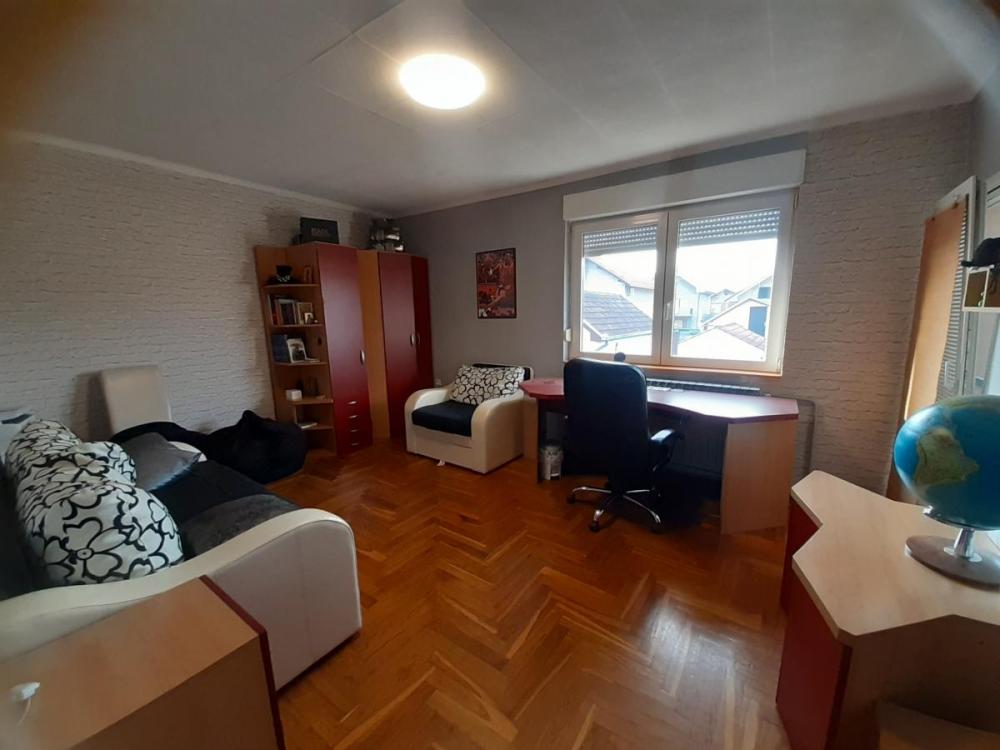 Slika 4 -  Kuća na prodaju, 230m2, 257.500€