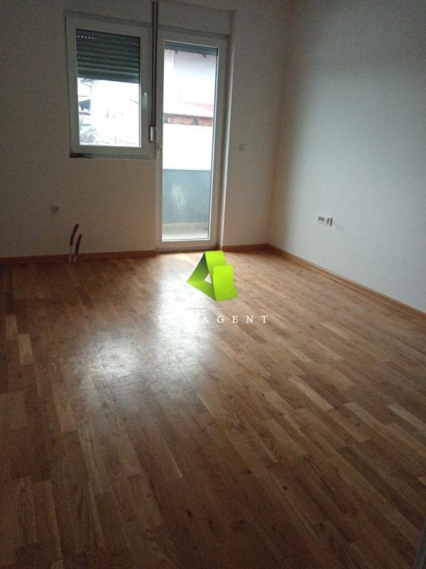 Glavna slika -Dvoiposoban stan na prodaju, 54m2, 96.000€