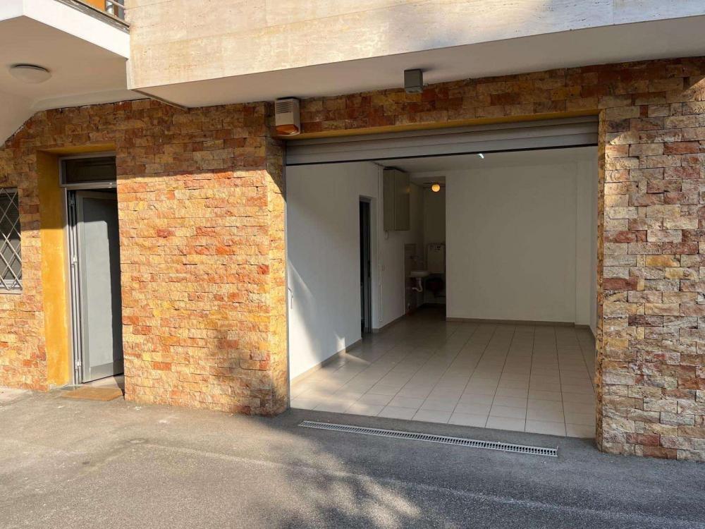 Slika 1 - Drinička, Kuća za izdavanje, 220m2, 2.800€