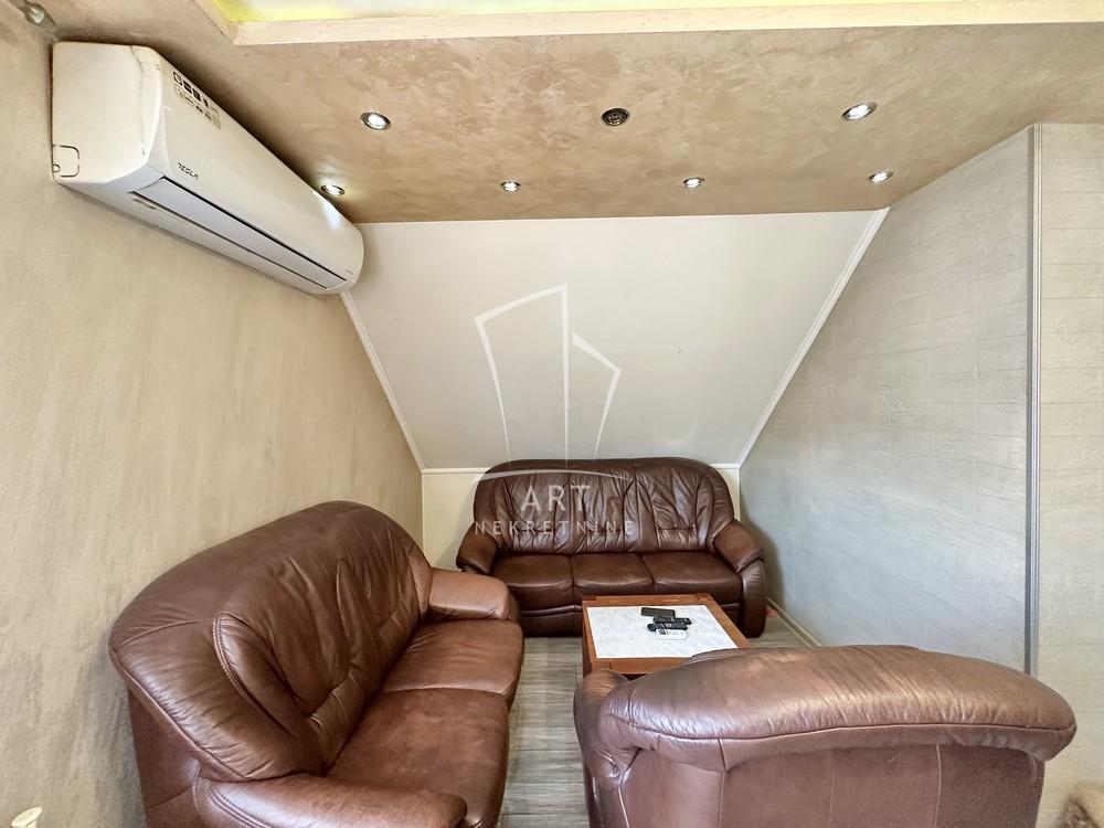 Slika 2 - Milenka Zablaćanskog,  Kuća na prodaju, 333m2, 229.000€