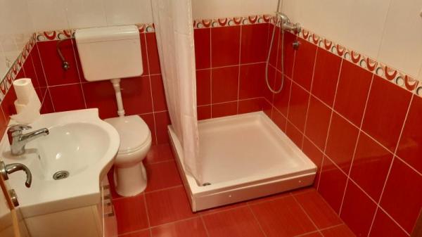 Slika 9 -  Kuća za izdavanje, 145m2, 500€