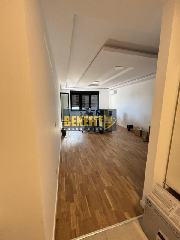 Slika 3 - Trosoban stan za izdavanje, 89m2, 900€