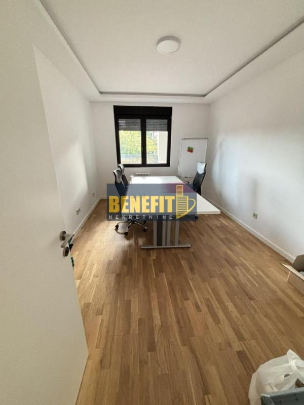 Slika 1 - Trosoban stan za izdavanje, 89m2, 900€