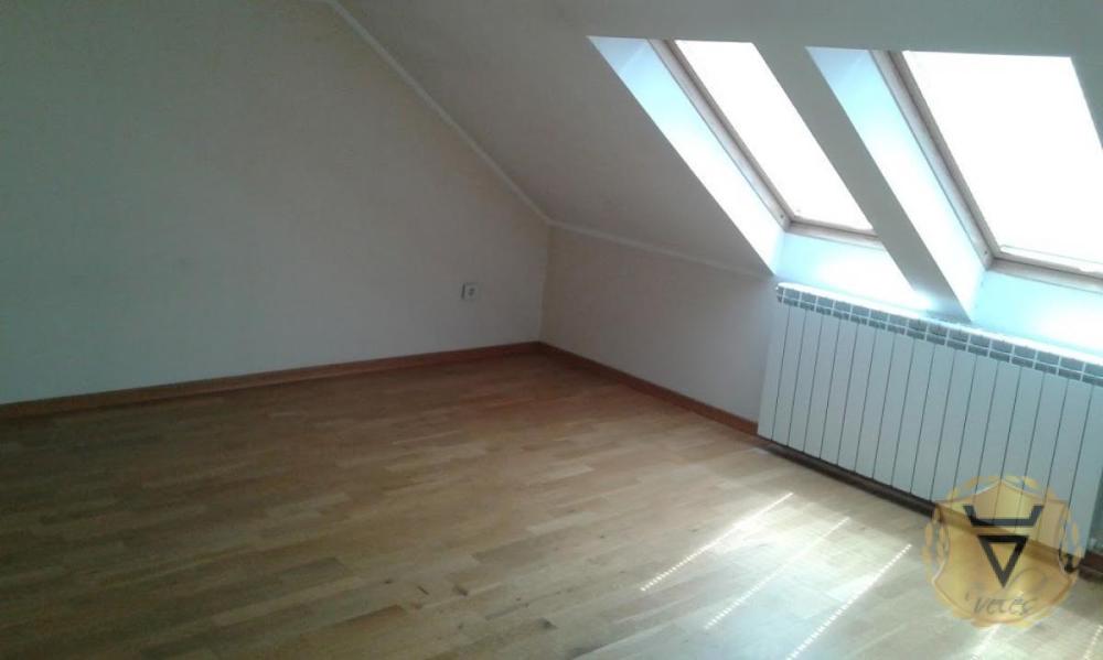 Slika 5 - Četvorosoban stan za izdavanje, 115m2, 1.000€