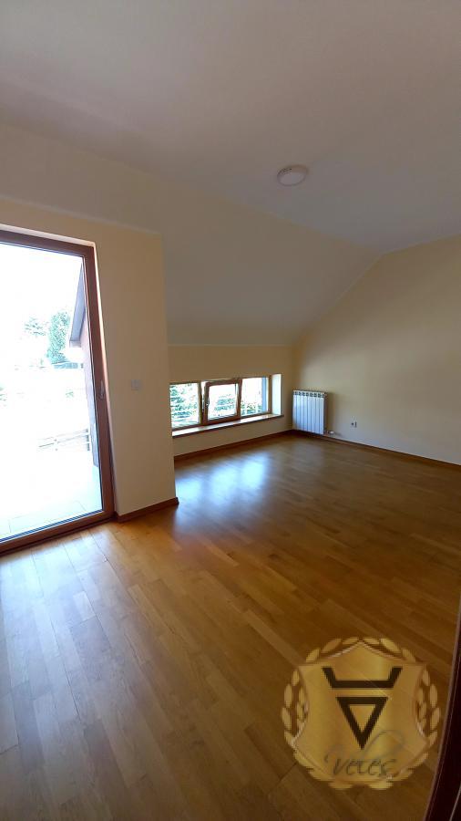 Slika 3 - Četvorosoban stan za izdavanje, 115m2, 1.000€