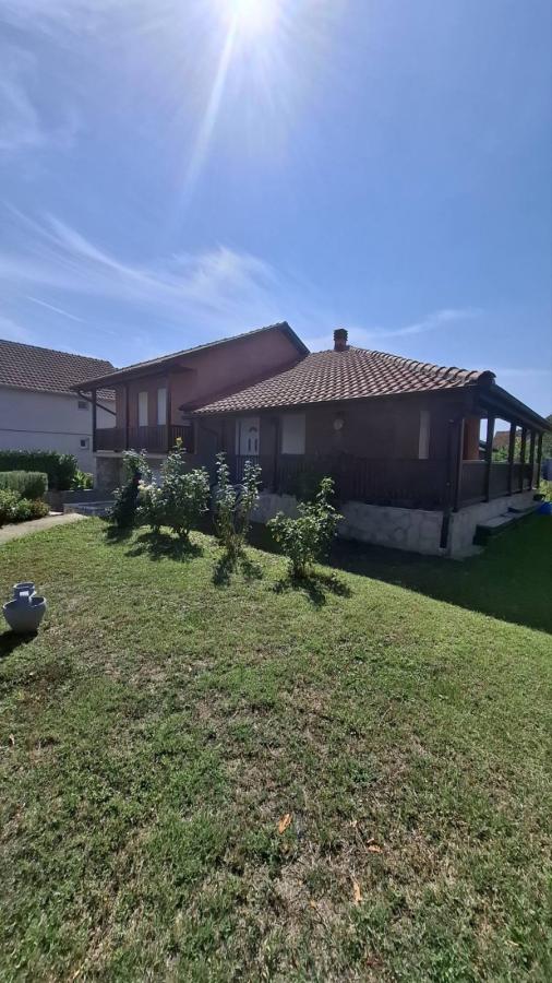 Slika 1 -  Kuća za izdavanje, 100m2, 1.000€