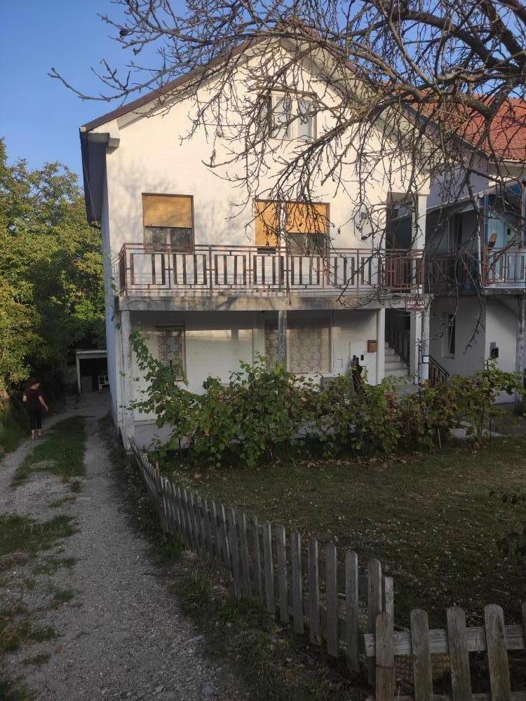 Glavna slika -Kapetana Bate, Trosoban stan za izdavanje, 80m2, 300€