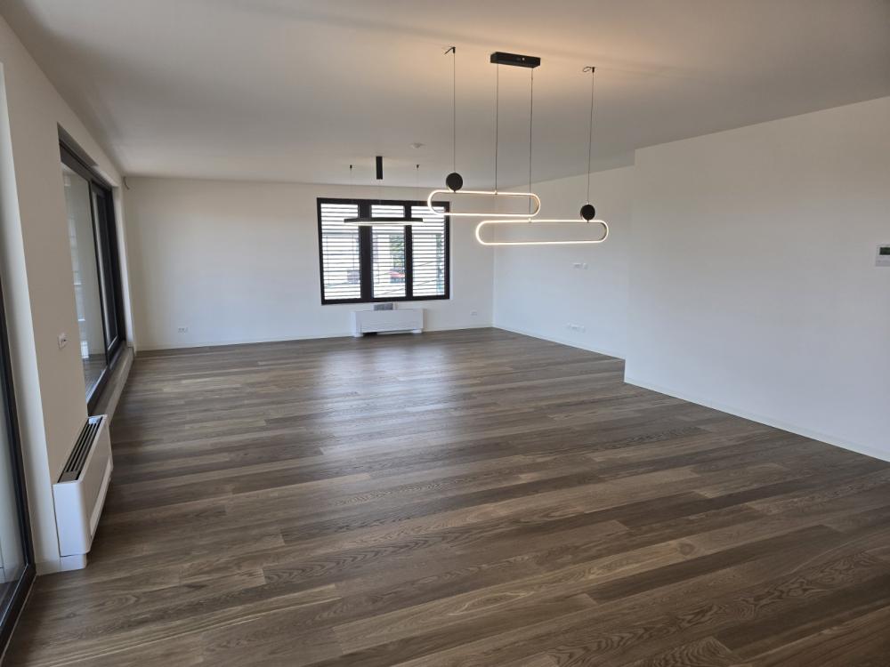 Slika 3 - Neznanog Junaka, Četvorosoban stan na prodaju, 214m2, 1.370.000€