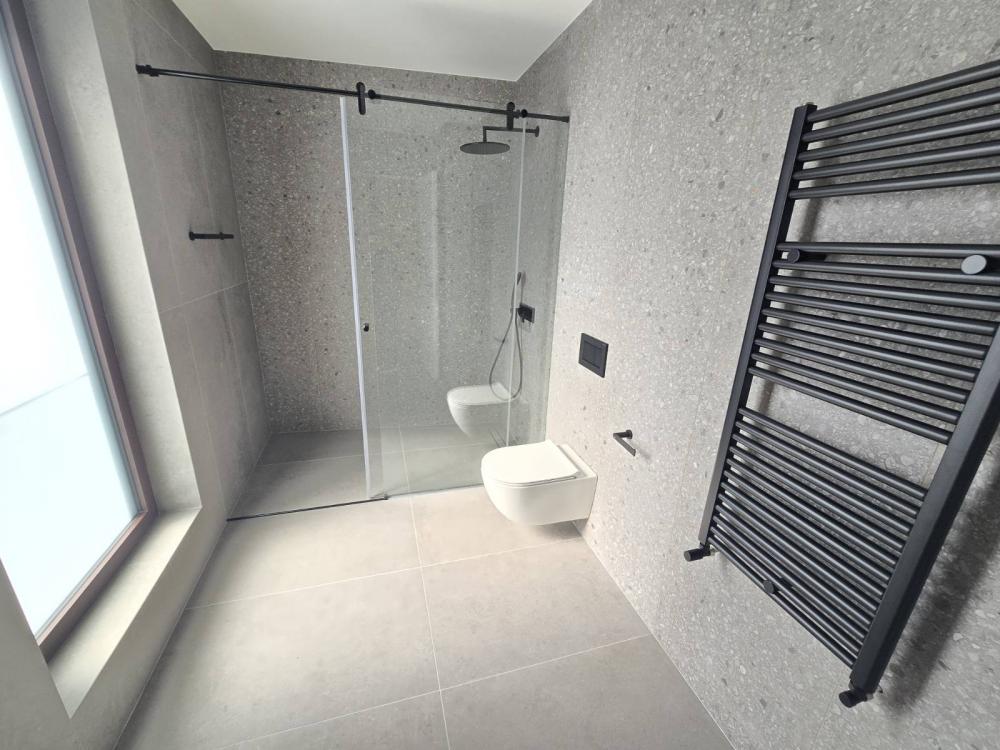 Slika 10 - Neznanog Junaka, Četvorosoban stan na prodaju, 214m2, 1.370.000€