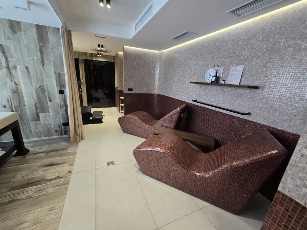 Slika 7 - Neznanog Junaka, Četvorosoban stan na prodaju, 214m2, 1.370.000€