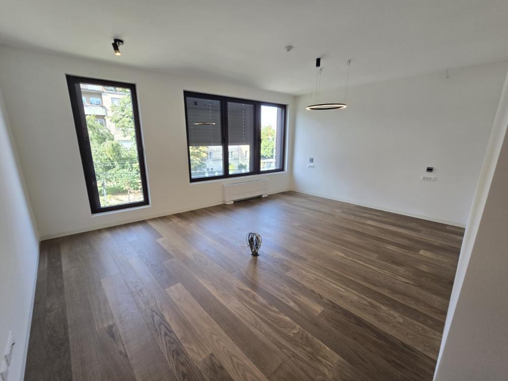 Slika 1 - Neznanog Junaka, Četvorosoban stan na prodaju, 214m2, 1.370.000€