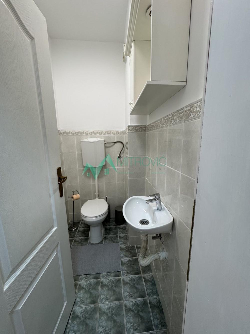 Slika 10 - Trosoban stan za izdavanje, 74m2, 700€