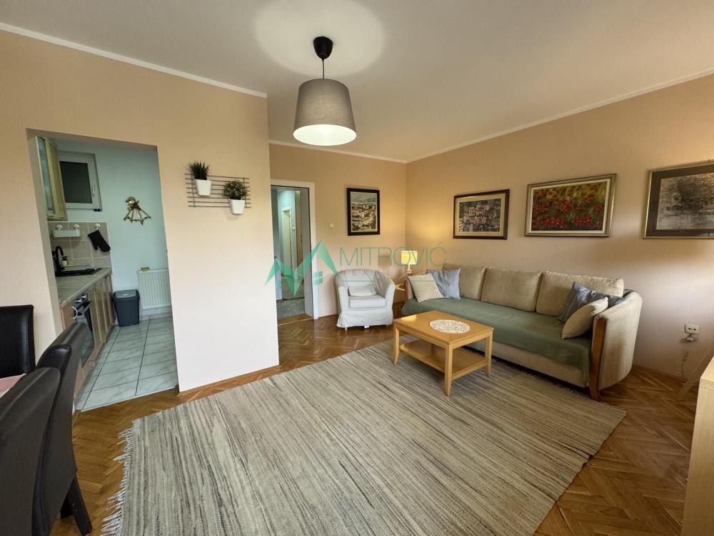 Slika 2 - Trosoban stan za izdavanje, 74m2, 700€